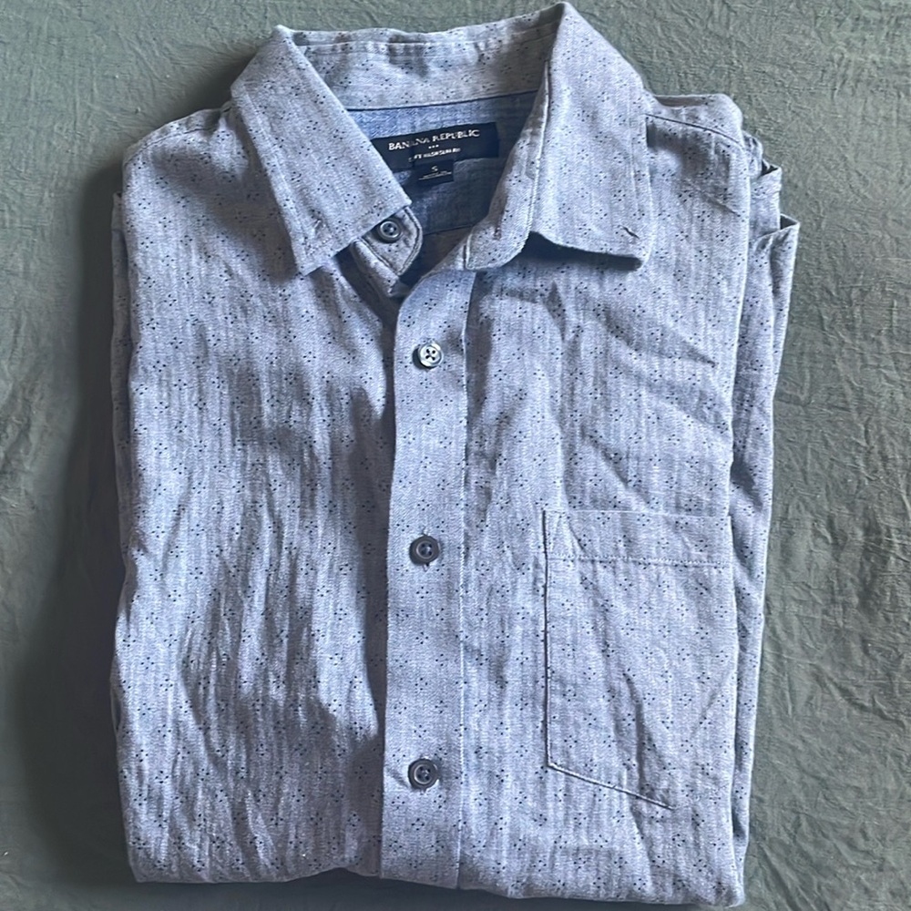Men’s long sleeve slim button up